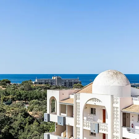 Le Bleu De La Албуфейра